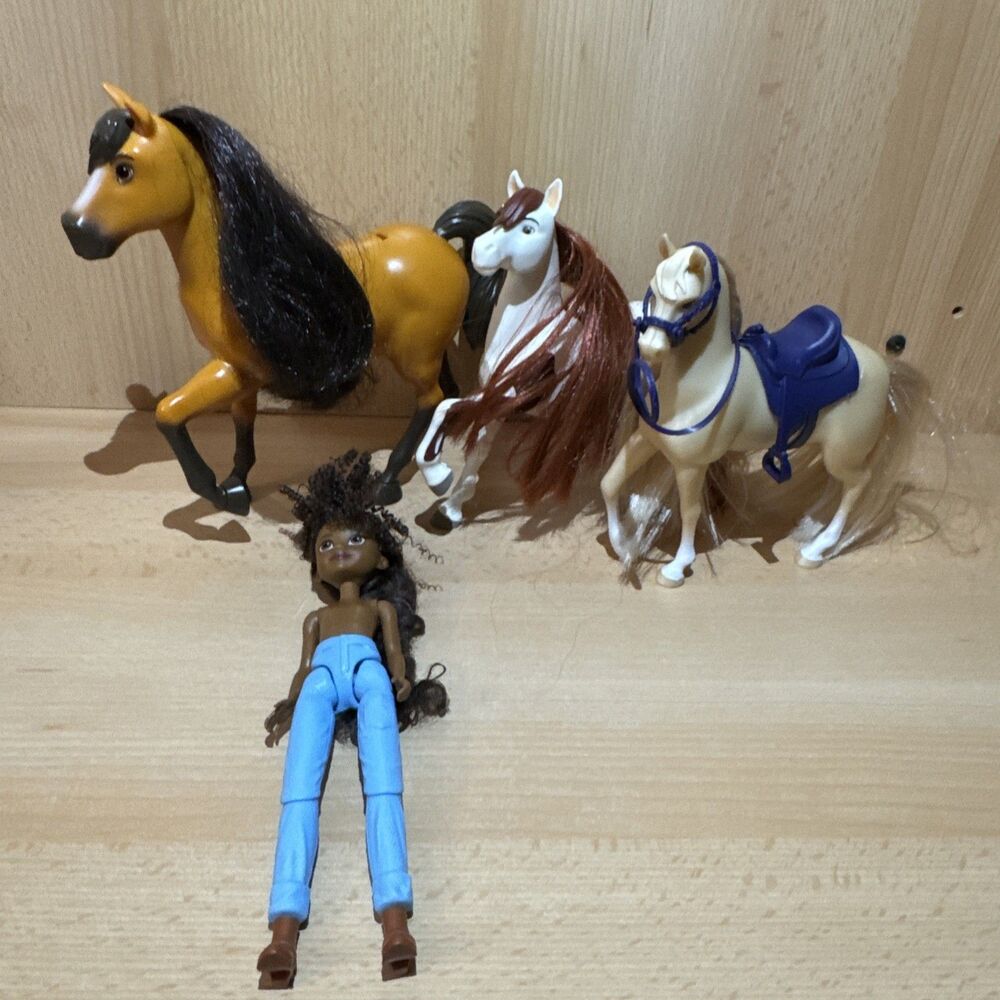 Dreamworks Spirit Riding Free Pru Doll And Horses Lot